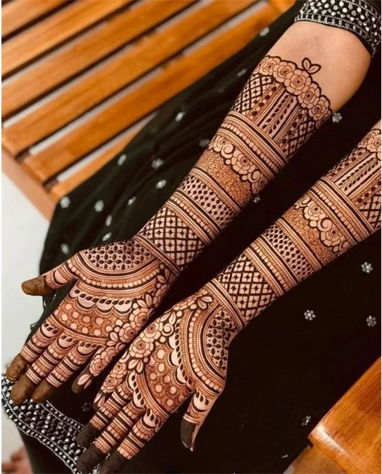 Graceful Mix Coverage Using Modern Full Hand Mehndi Design